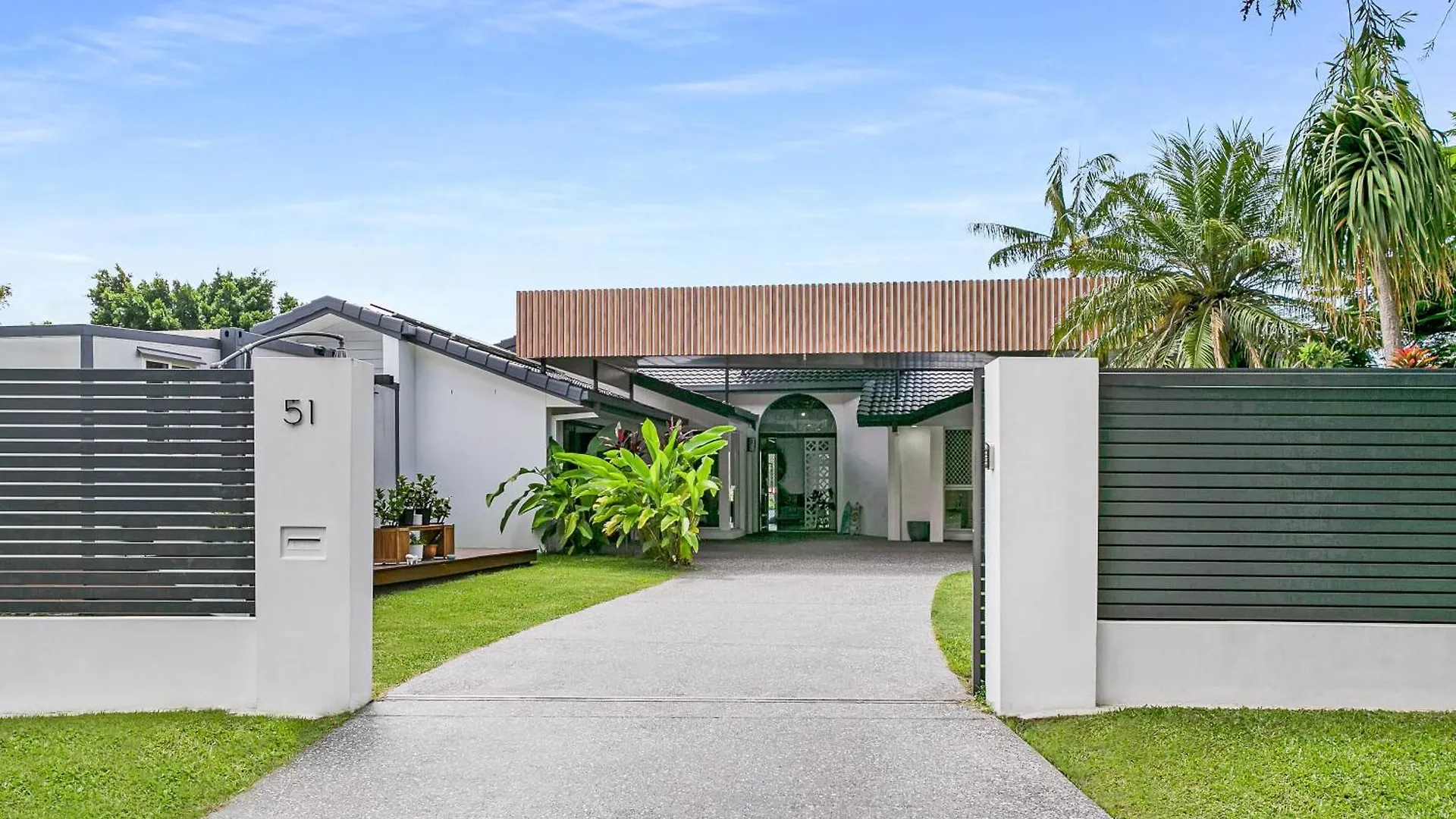 Waterfront Retreat With Infinity Pool & Canal Views Villa Gold Coast 0*,